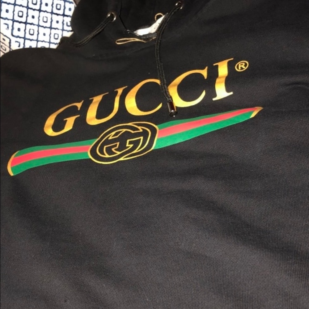 Gucci sweater medium